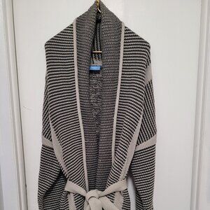 Vera Wang Long Sweater Woman Size XL Warm Cotton Brown and Dark Cream